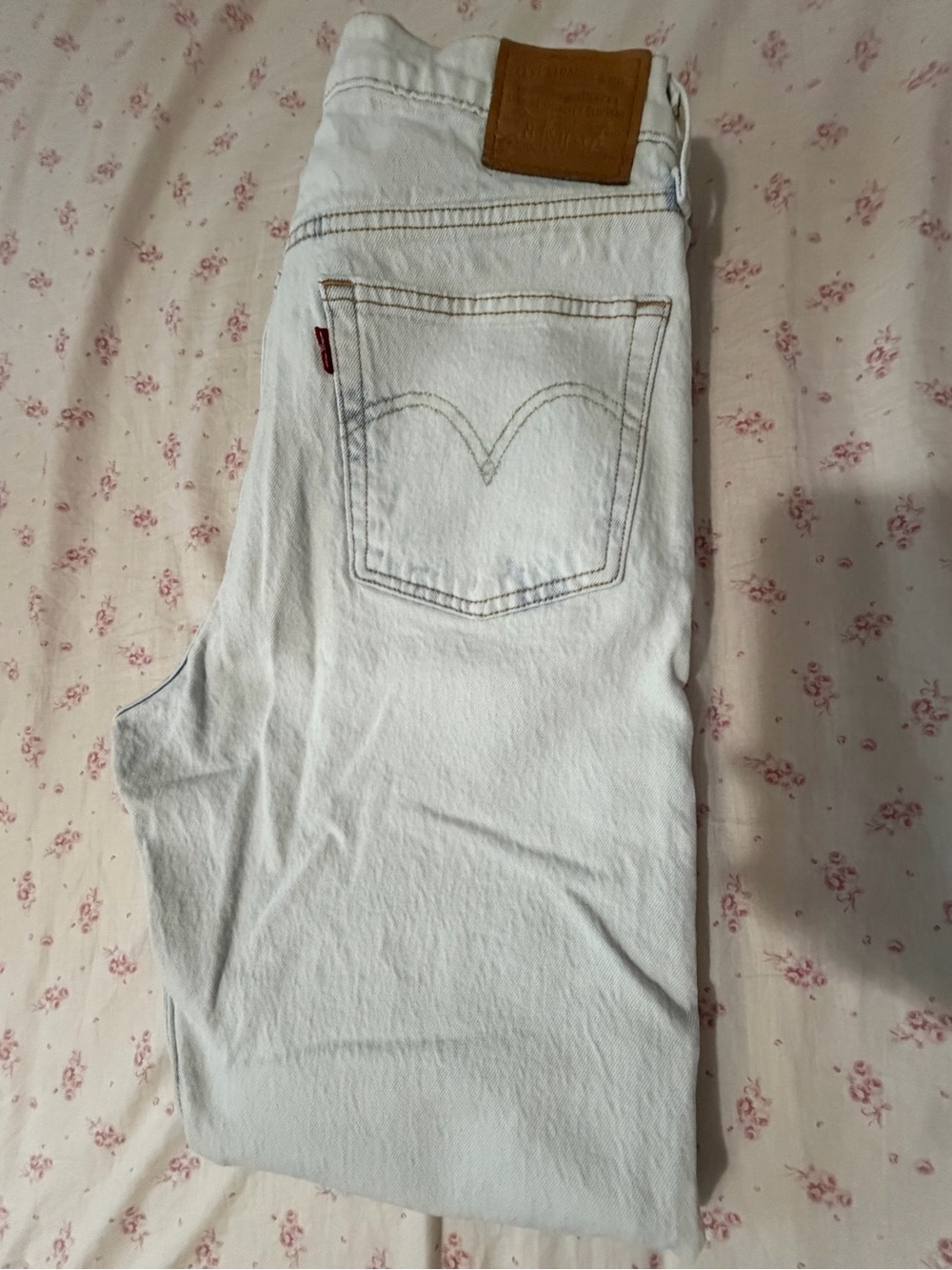 Levi's High-Rise White Women's Jeans with Tan Leather Patch 501’s